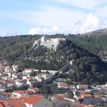 Trogrli - With Balcony Hvar Town