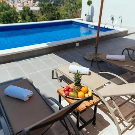 Trogrli - With Balcony Апартаменты