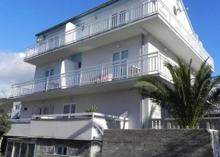 Апартаменты Trogrli - With Balcony