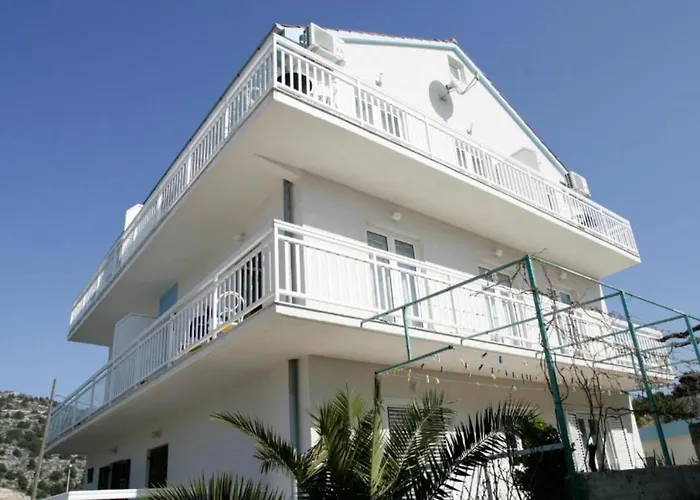 Trogrli - With Balcony * Хвар